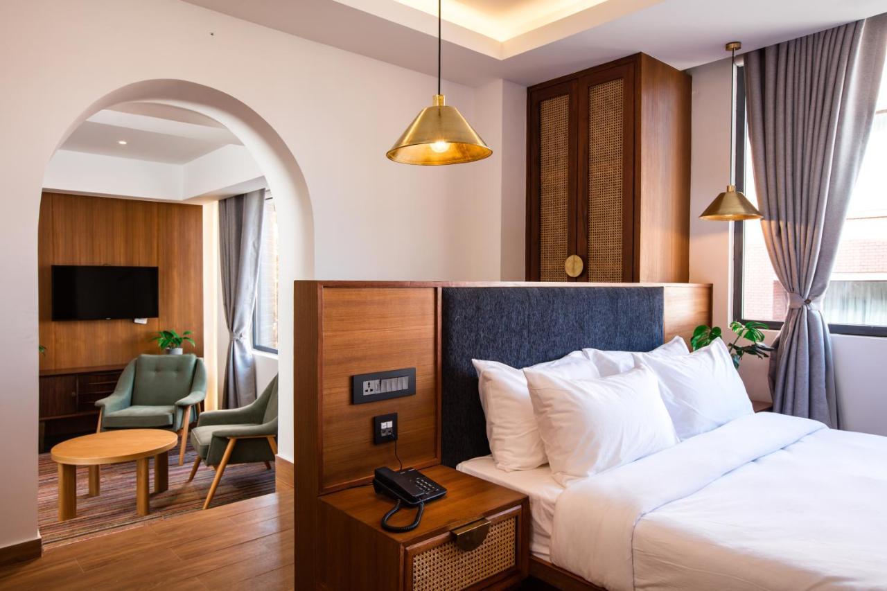 Nomad Hotel Lazimpat Катманду Екстер'єр фото